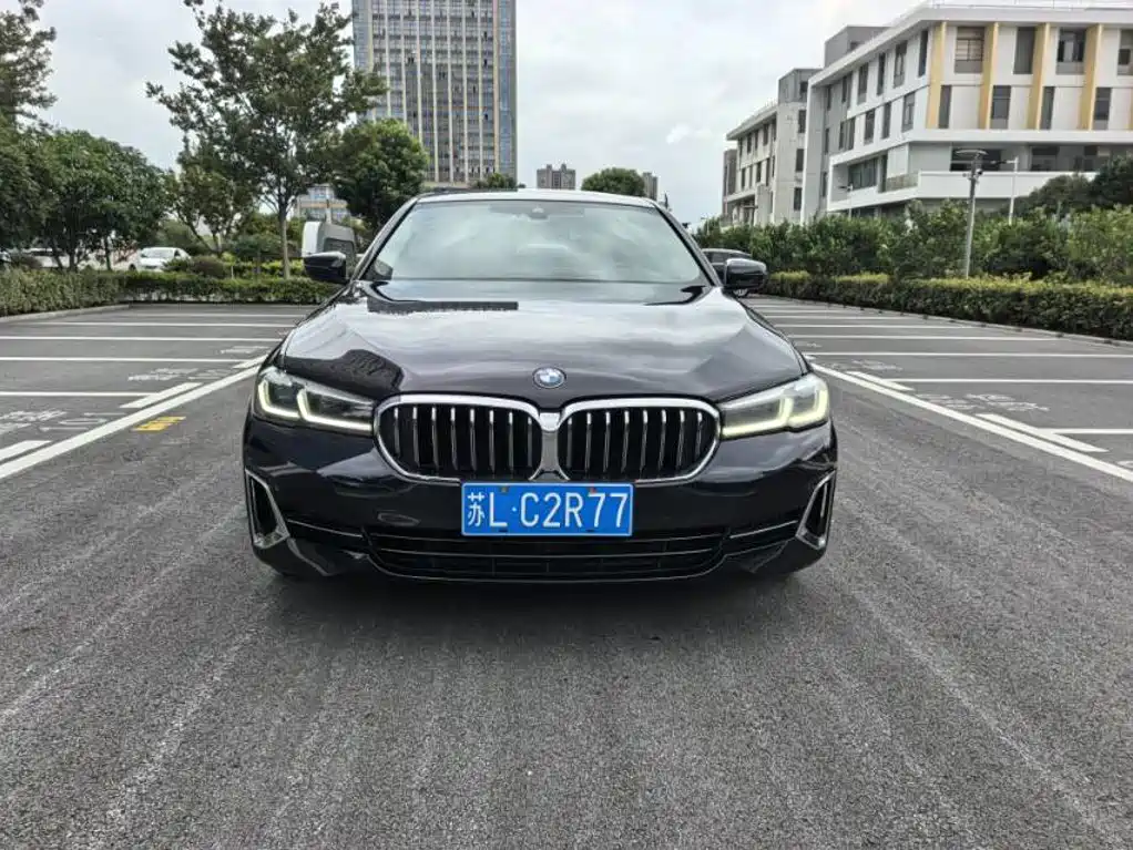 BMW 5 Series — миниатюра 2