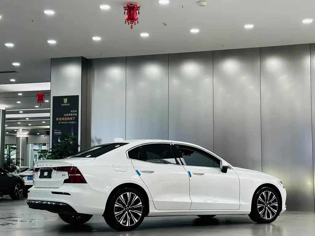 Volvo S60 — миниатюра 7