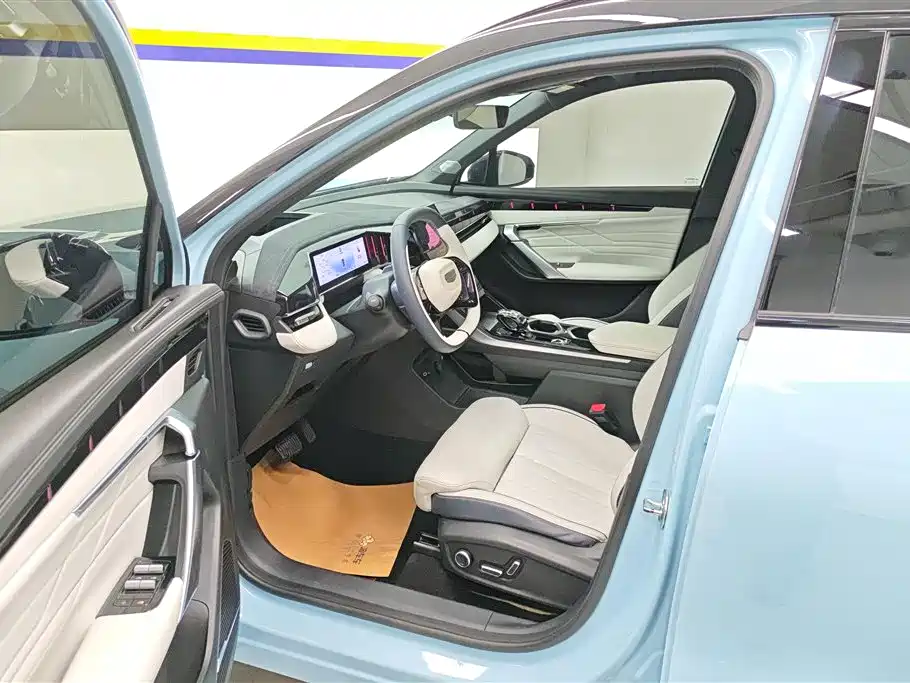 GEELY AUTOMOBILE BOYUE L