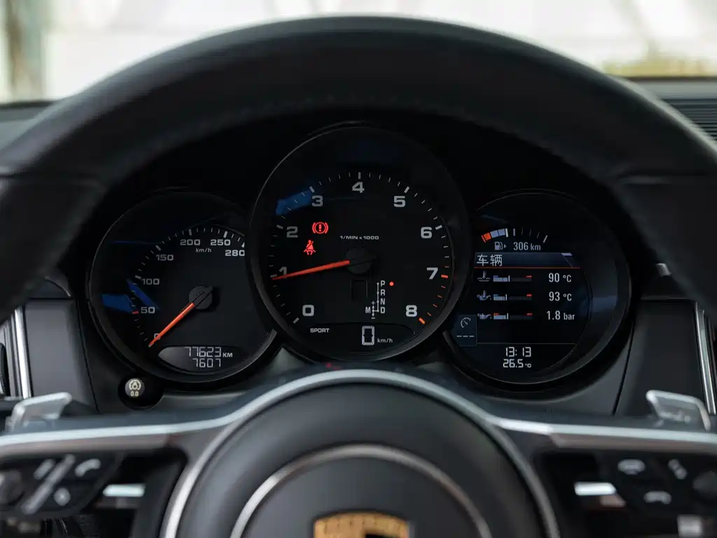 Porsche Macan — миниатюра 15