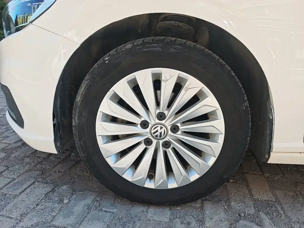 Volkswagen Lavida — миниатюра 23