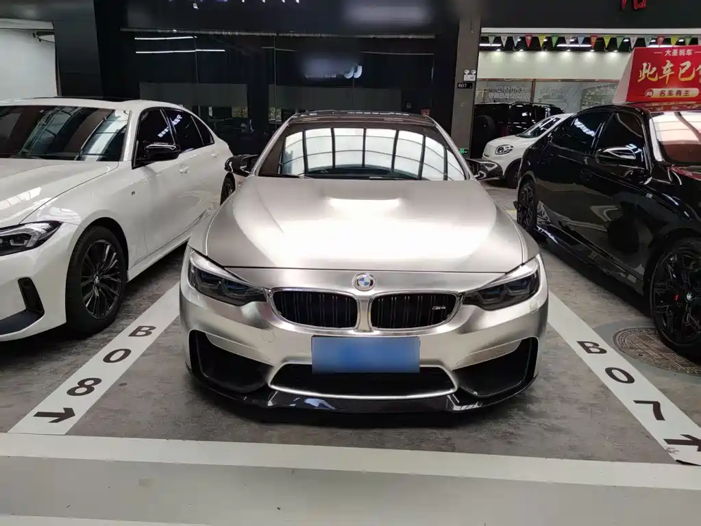 BMW M4 — миниатюра 2