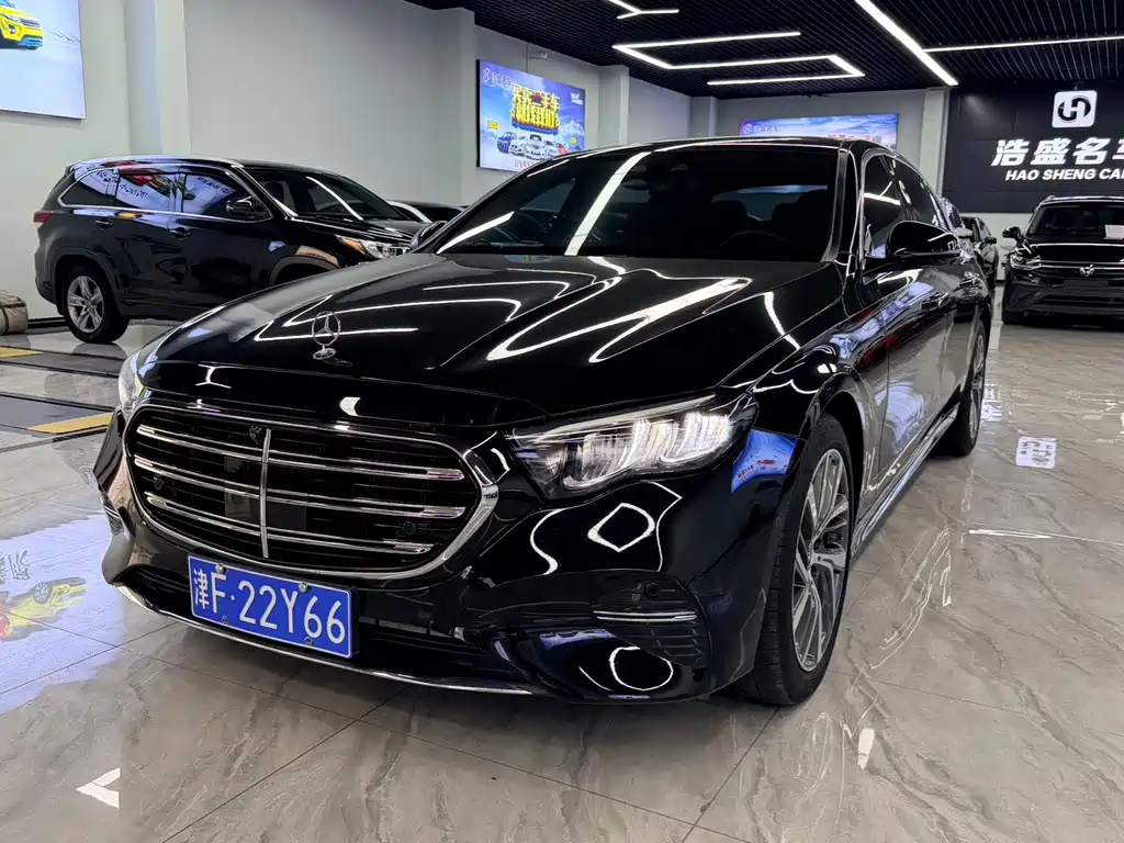 Mercedes-Benz E-Class 2024
