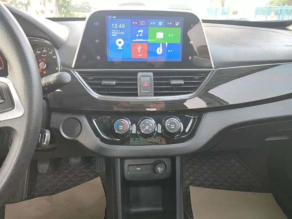 Baojun 310 — миниатюра 13