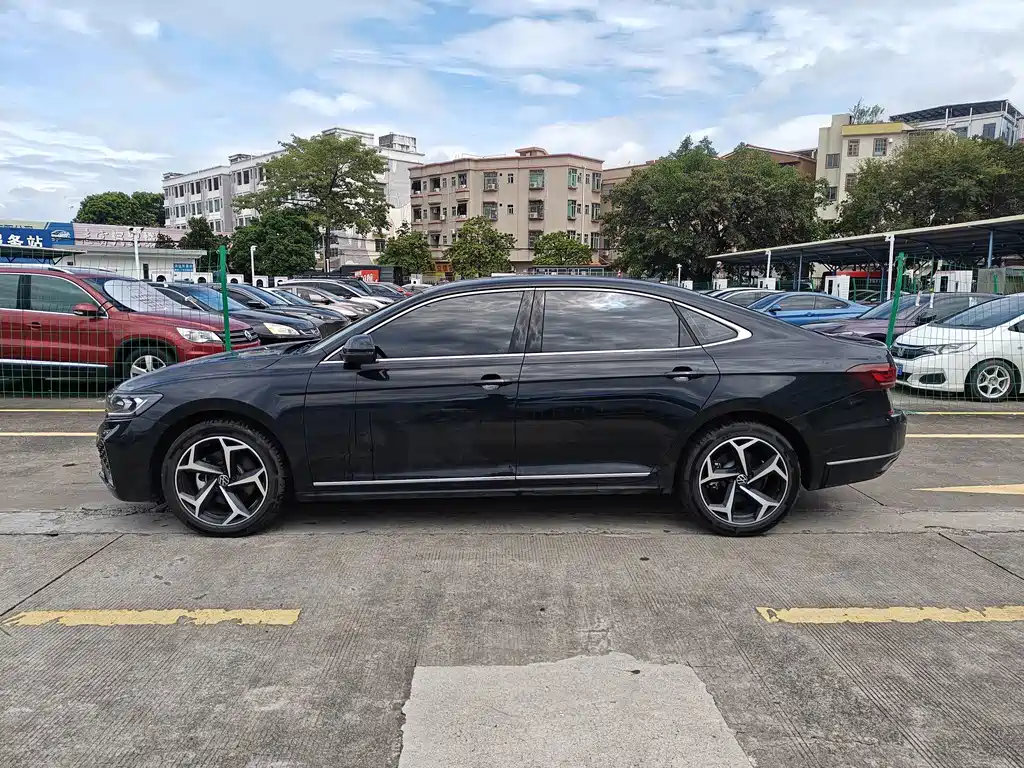 Volkswagen Passat — миниатюра 4