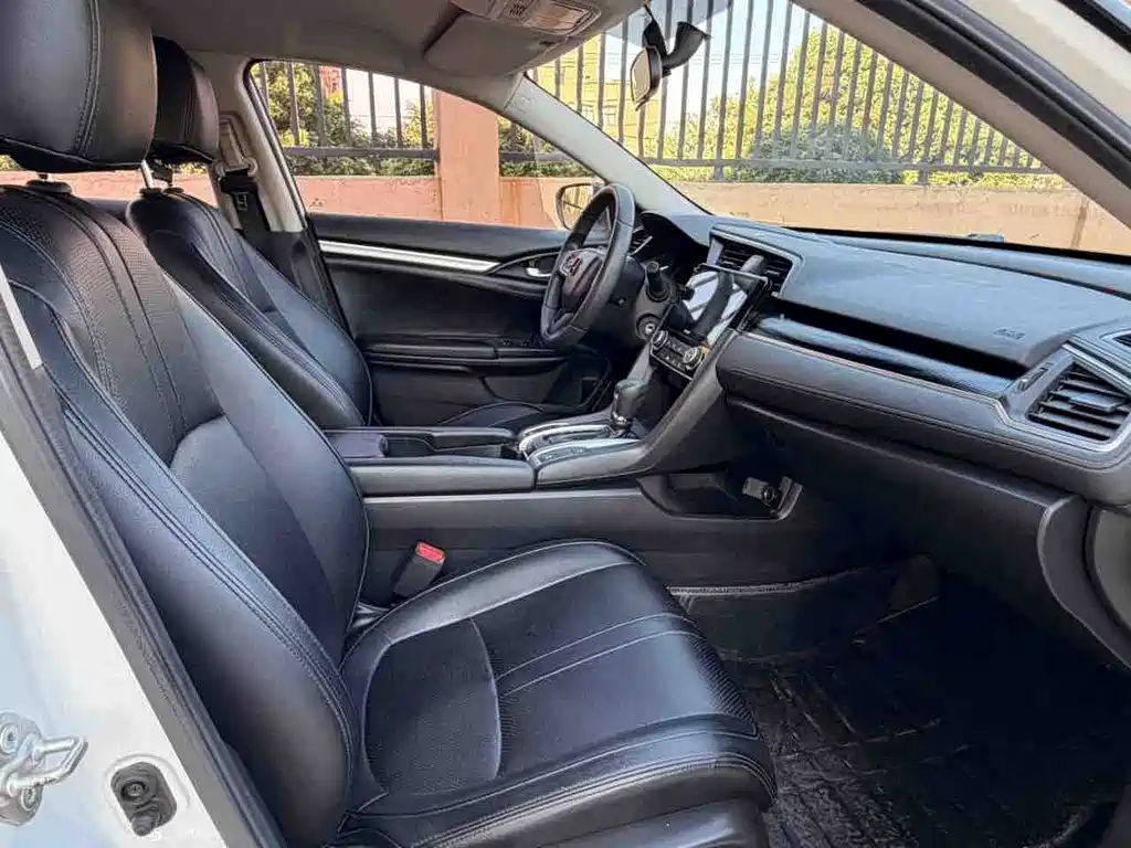 Honda Civic — миниатюра 4