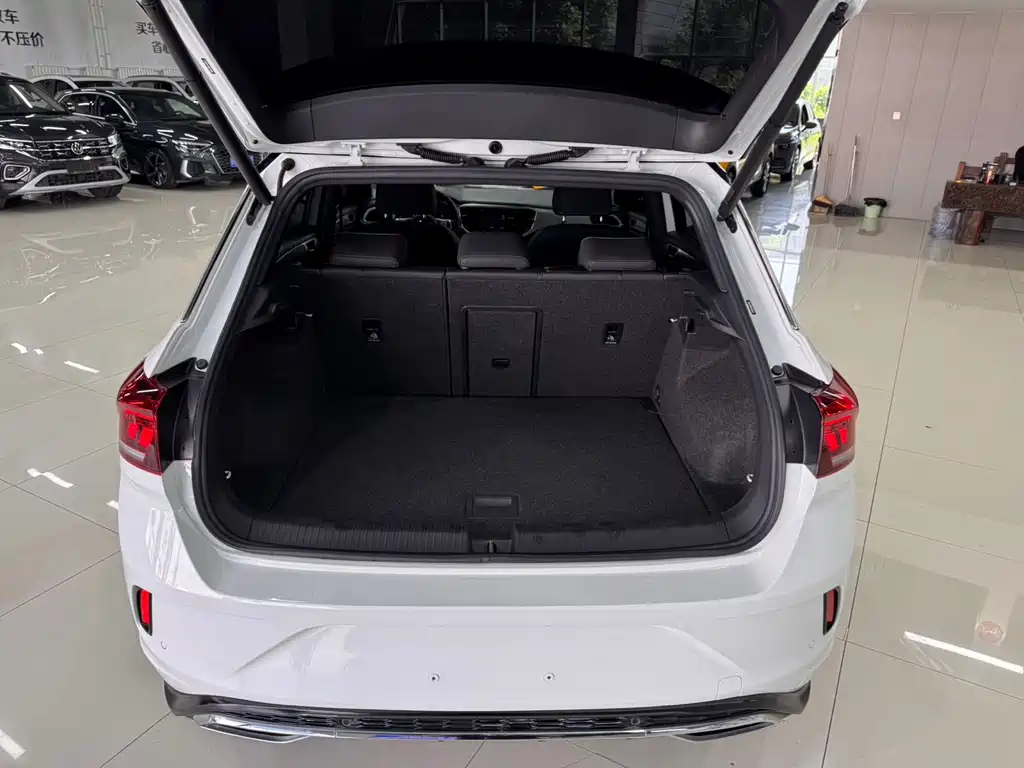 Volkswagen T-Roc — миниатюра 20