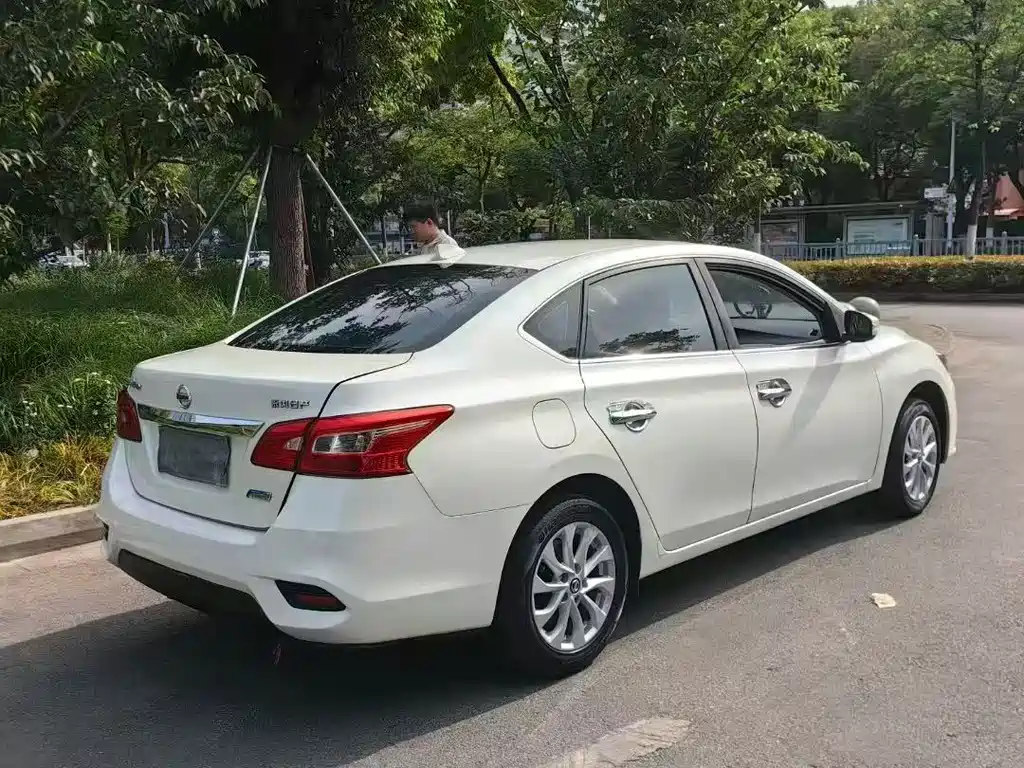 Nissan Sylphy — миниатюра 3