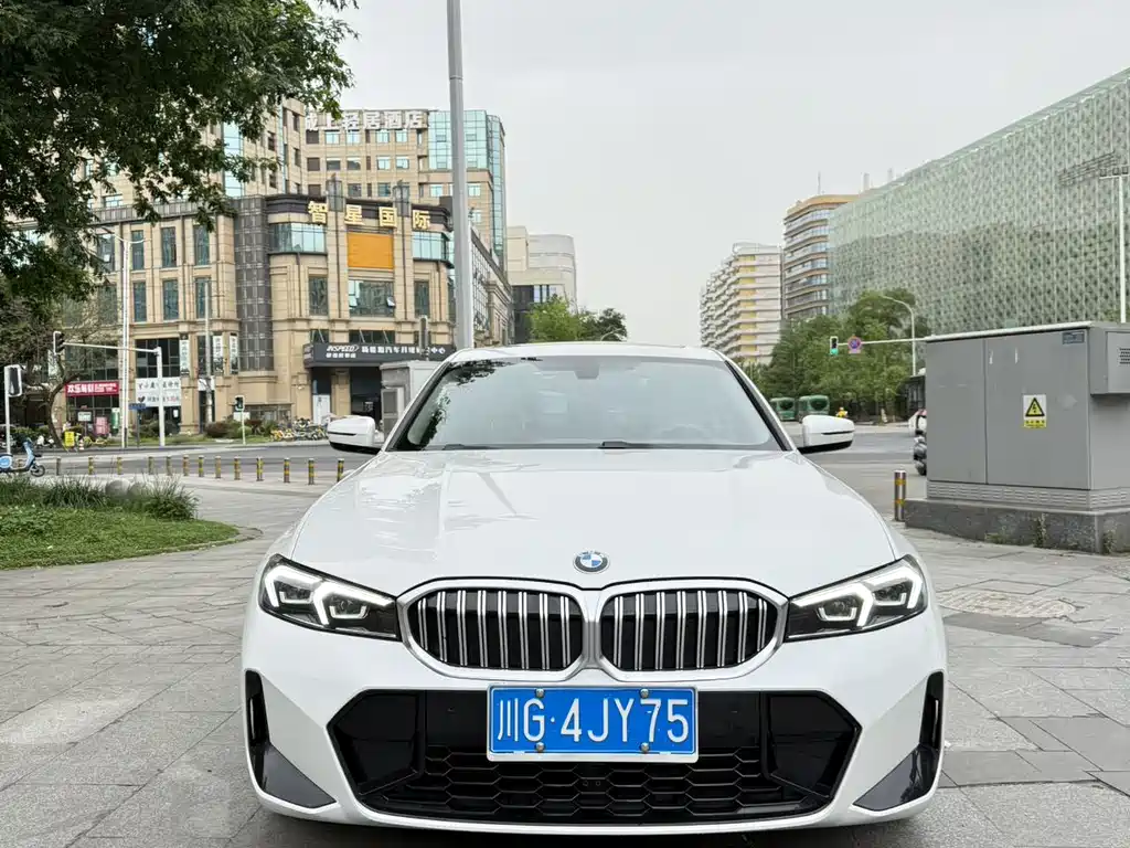 BMW 3 Series 2023