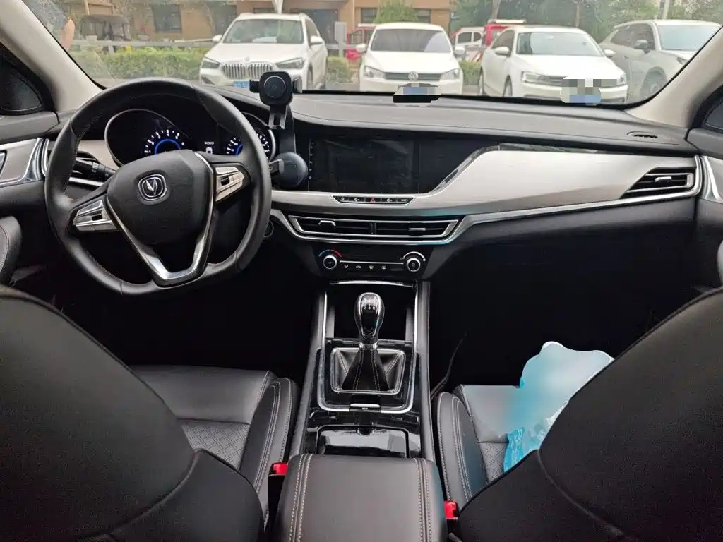 Changan Eado — миниатюра 5