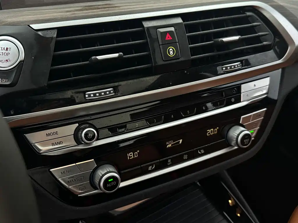 BMW X3 — миниатюра 19