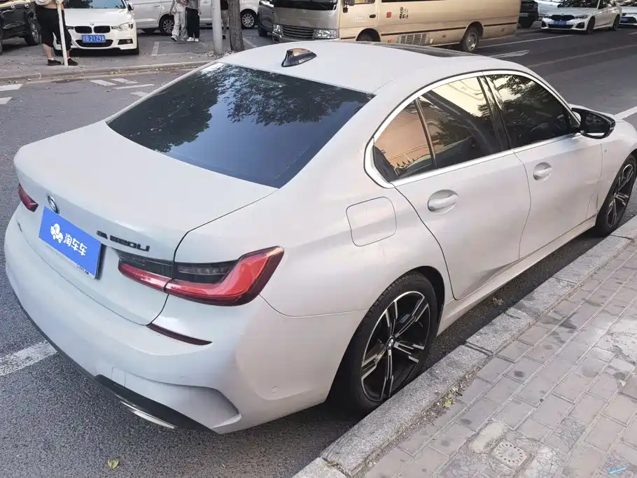 BMW 3 Series — миниатюра 3