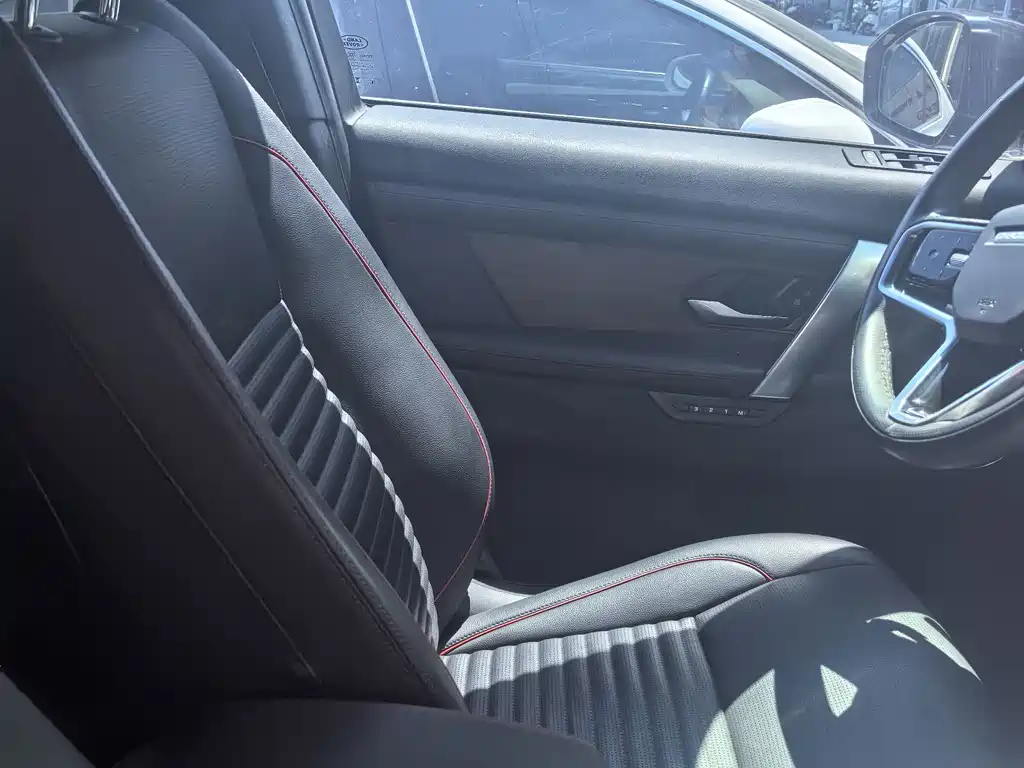 Land Rover Discovery Sport — миниатюра 13
