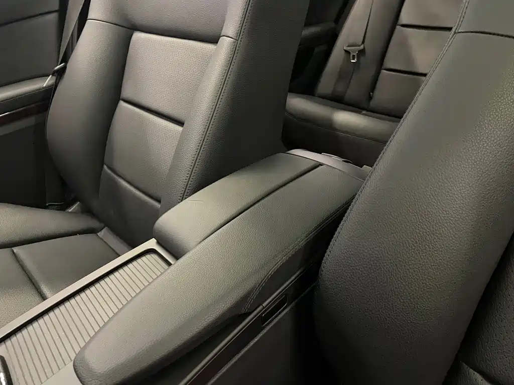 Mercedes-Benz E-Class — миниатюра 26