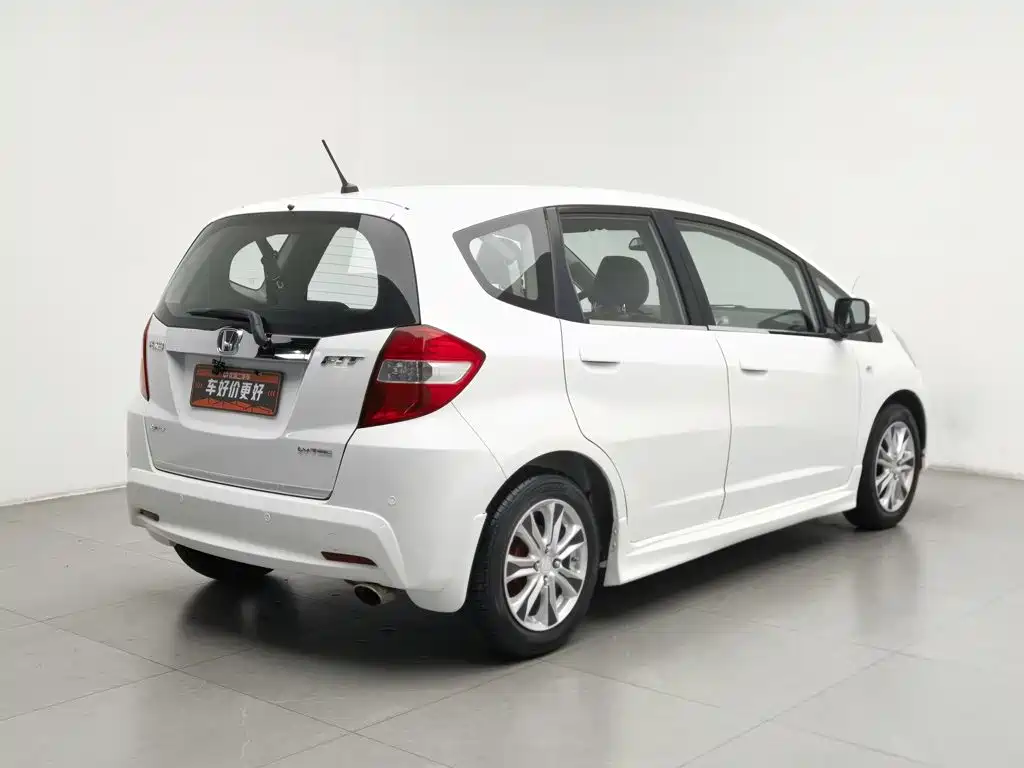 Honda Fit — миниатюра 2