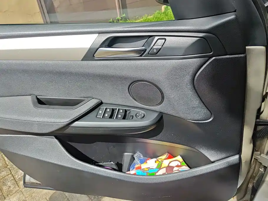 BMW X3 (Import) — миниатюра 7