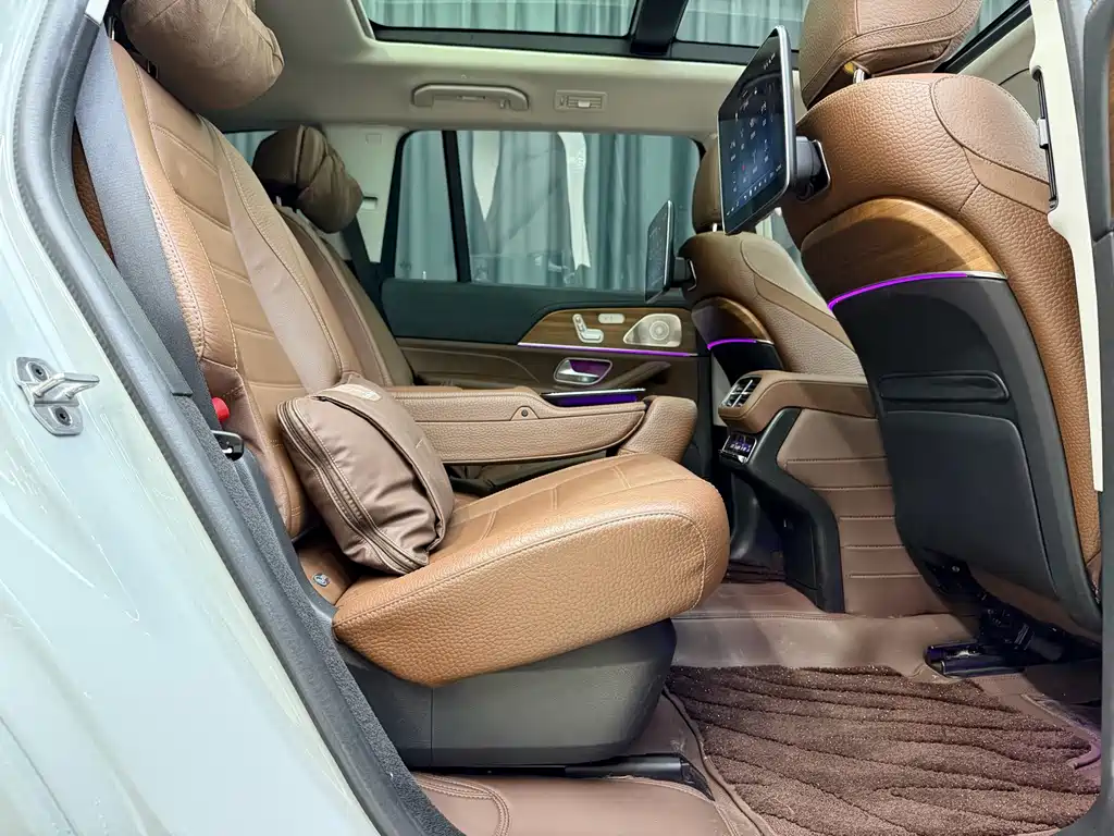 Mercedes-Benz GLS — миниатюра 28