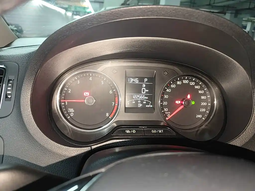 Volkswagen Polo — миниатюра 12