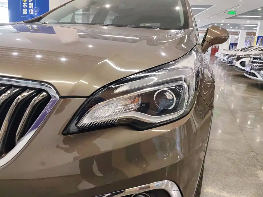 Buick Envision Plus — миниатюра 5