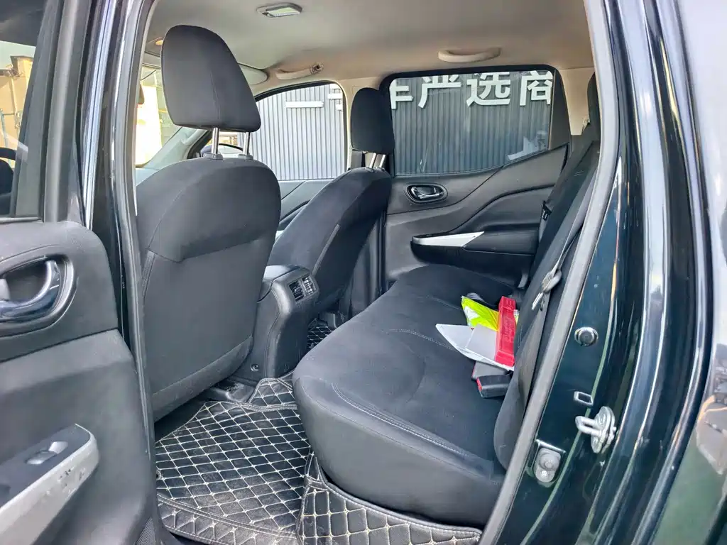 Nissan Navara — миниатюра 6