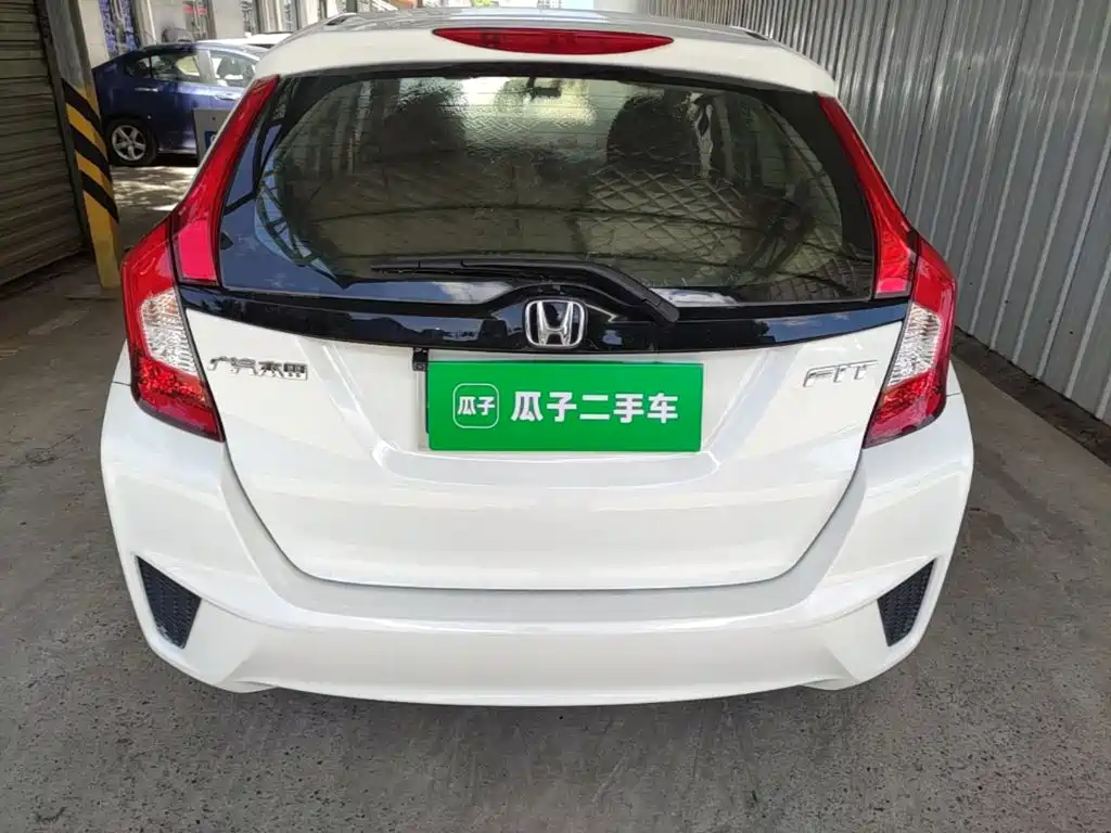 Honda Fit — миниатюра 6