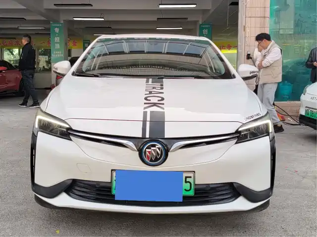 BUICK SLIGHTLY BLUE 6 2019