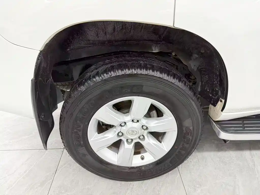 Toyota Prado — миниатюра 23
