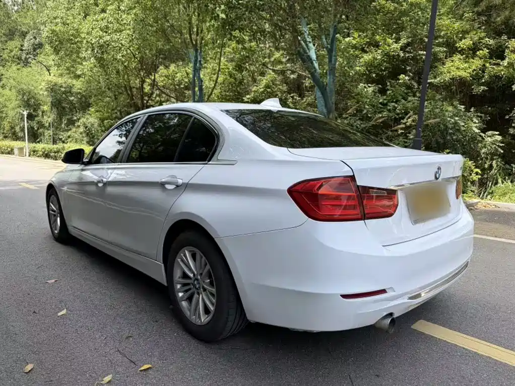 BMW 3 Series — миниатюра 12