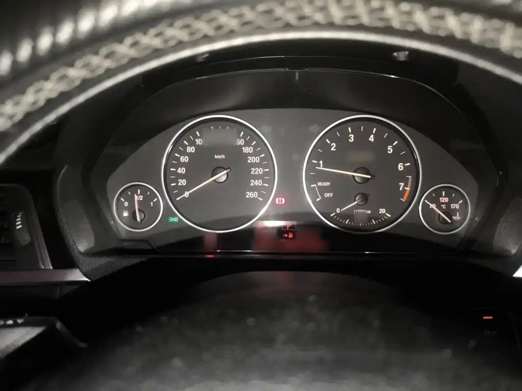 BMW 3 Series — миниатюра 4