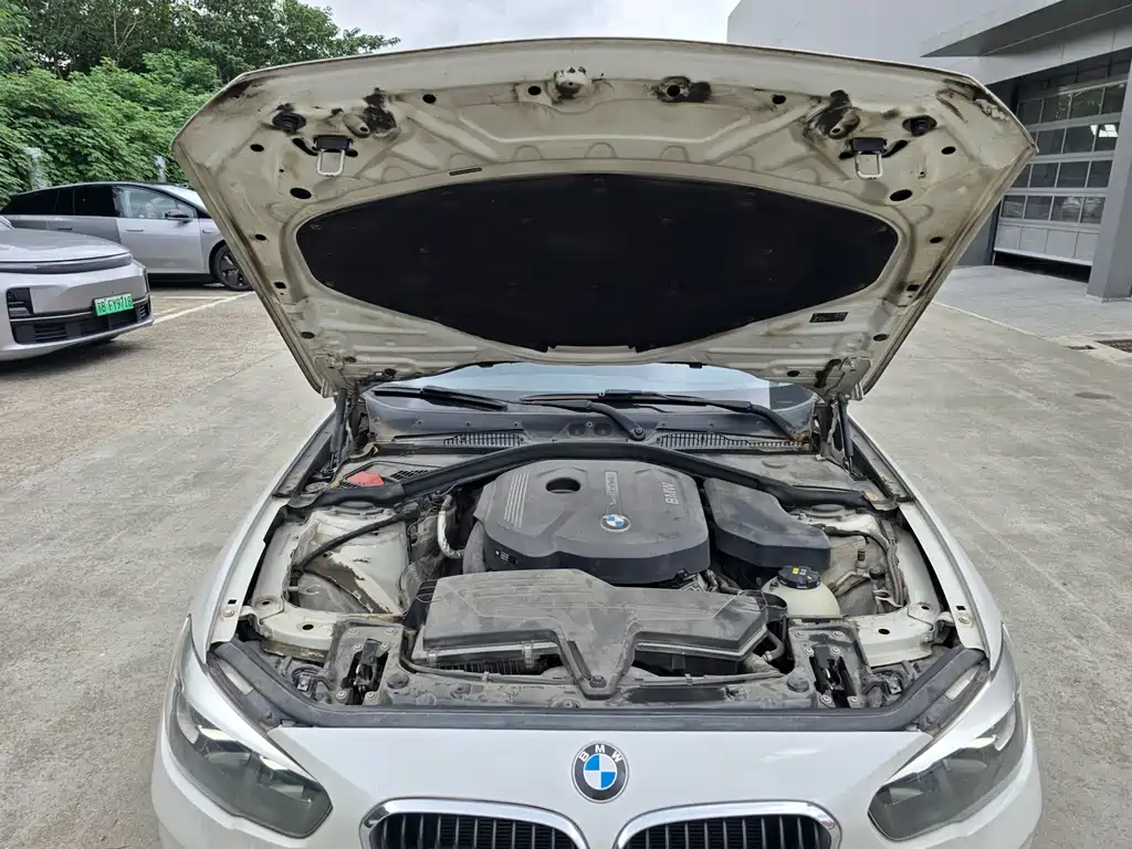 BMW 1 Series (Import) — миниатюра 2