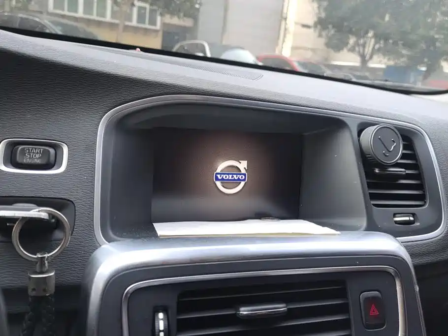 Volvo S60 — миниатюра 13