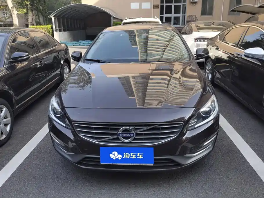 Volvo S60 — миниатюра 2