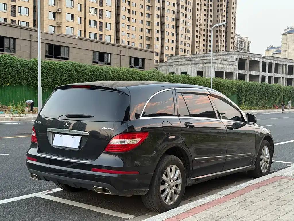 Mercedes-Benz R-Class — миниатюра 7
