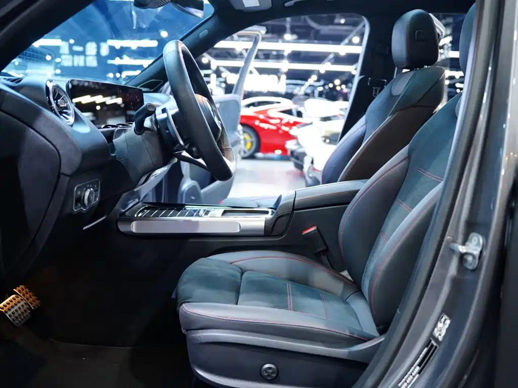 Mercedes-Benz GLB AMG — миниатюра 20