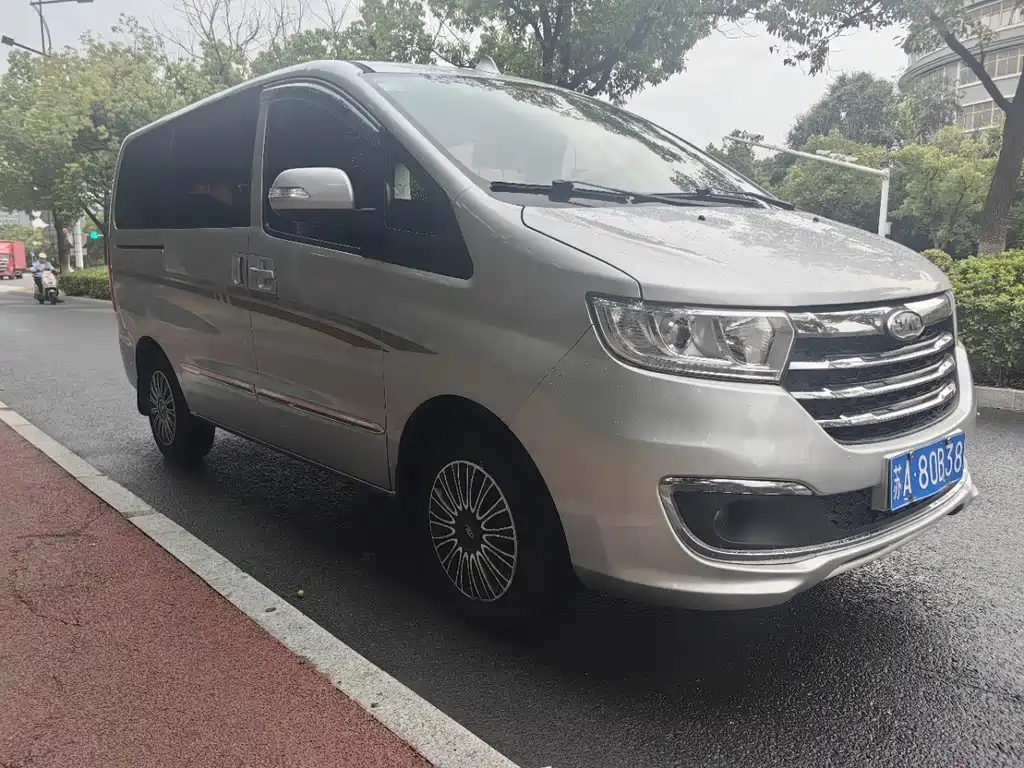 JAC Refine Refine M3 — миниатюра 3