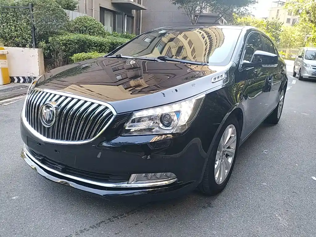 Buick LaCrosse — миниатюра 2