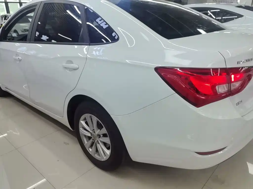 Buick Excelle — миниатюра 5