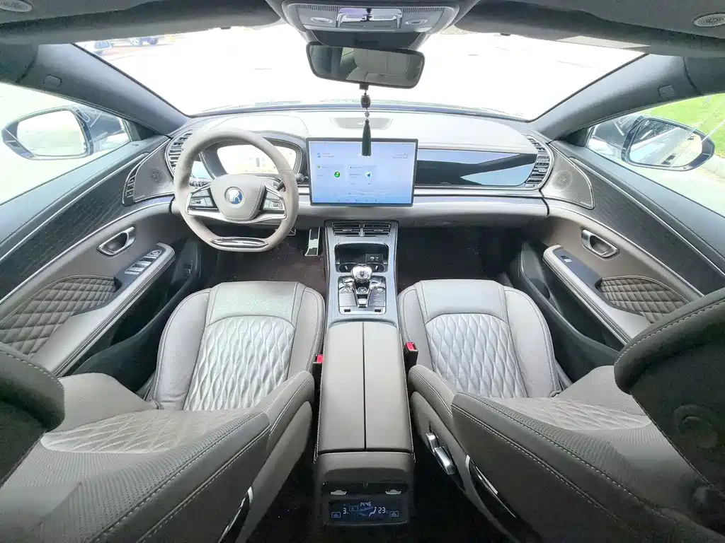 BYD Han — миниатюра 7