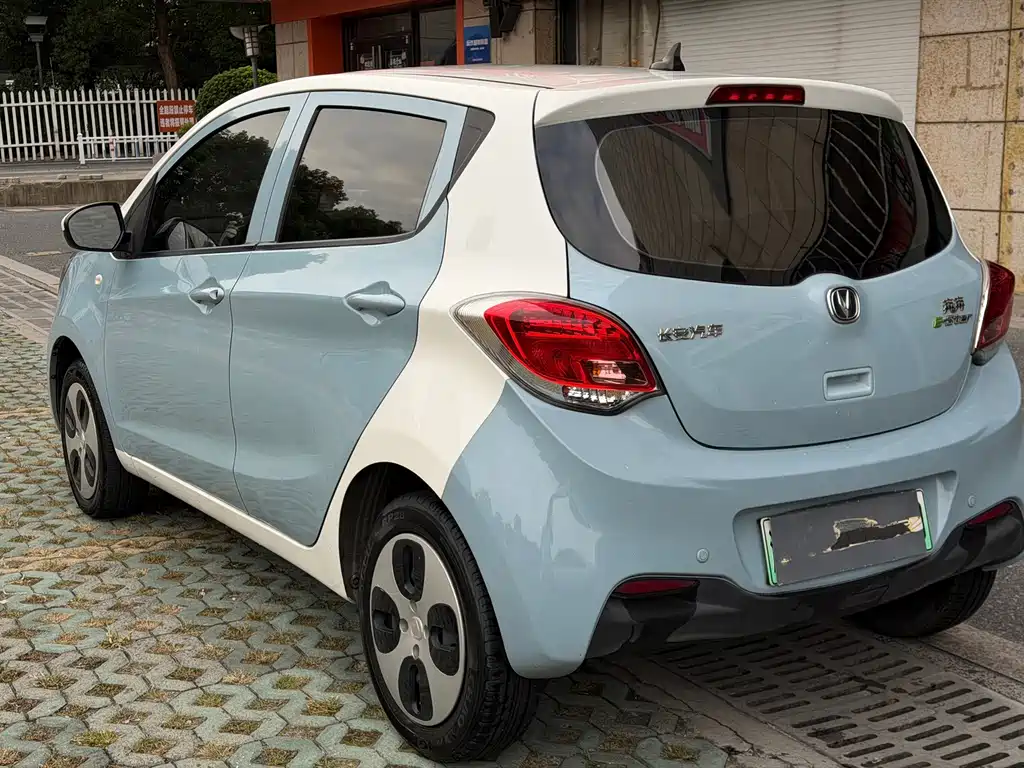 Changan Benben E-Star — миниатюра 12