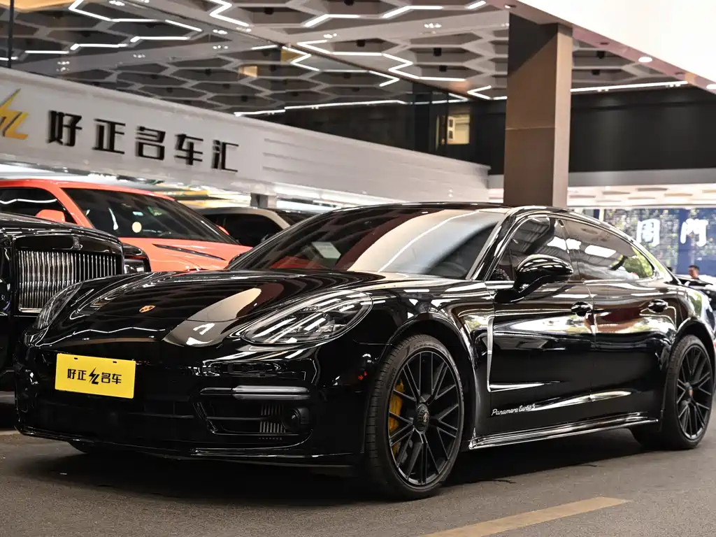 Porsche Panamera 2024