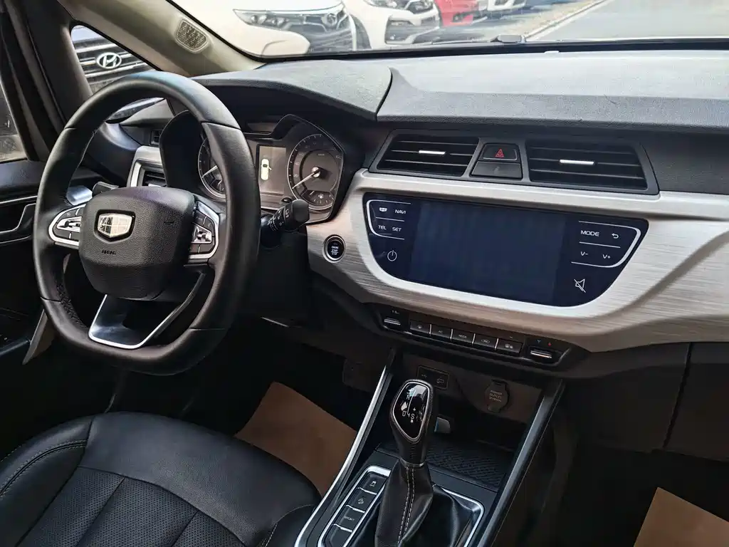 Geely Vision X3 — миниатюра 16
