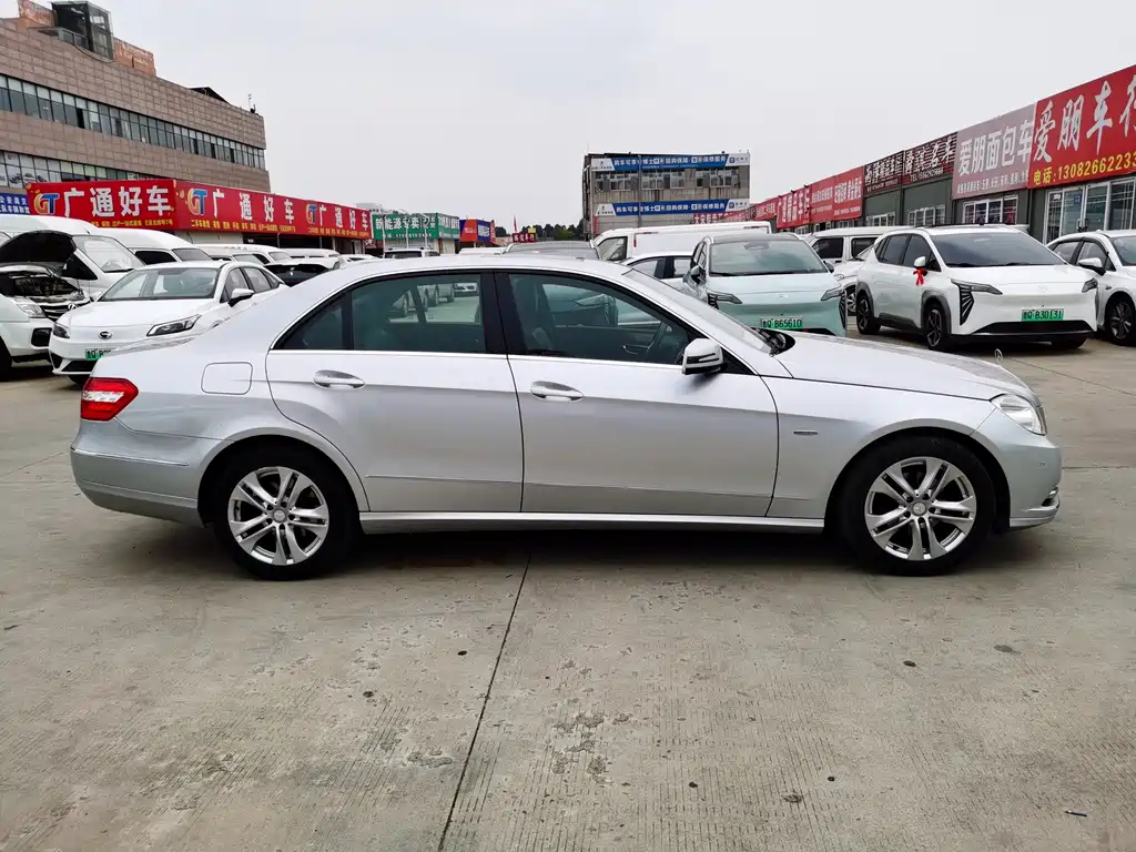 Mercedes-Benz E-Class (Import) — миниатюра 5