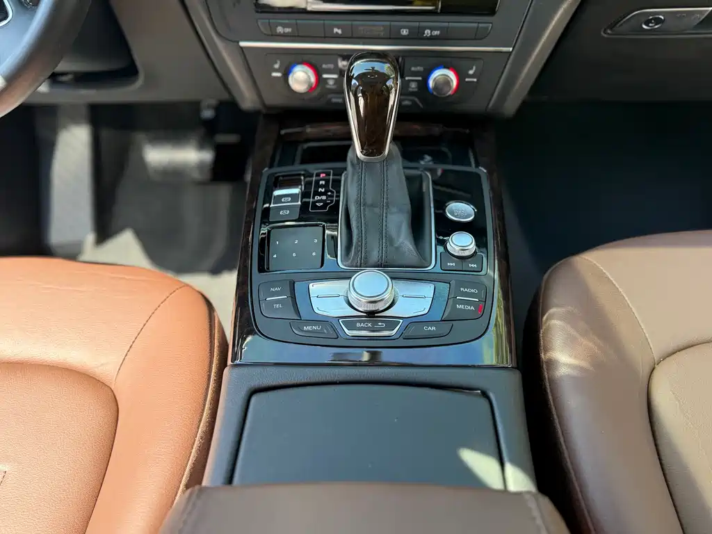 Audi A6L — миниатюра 16