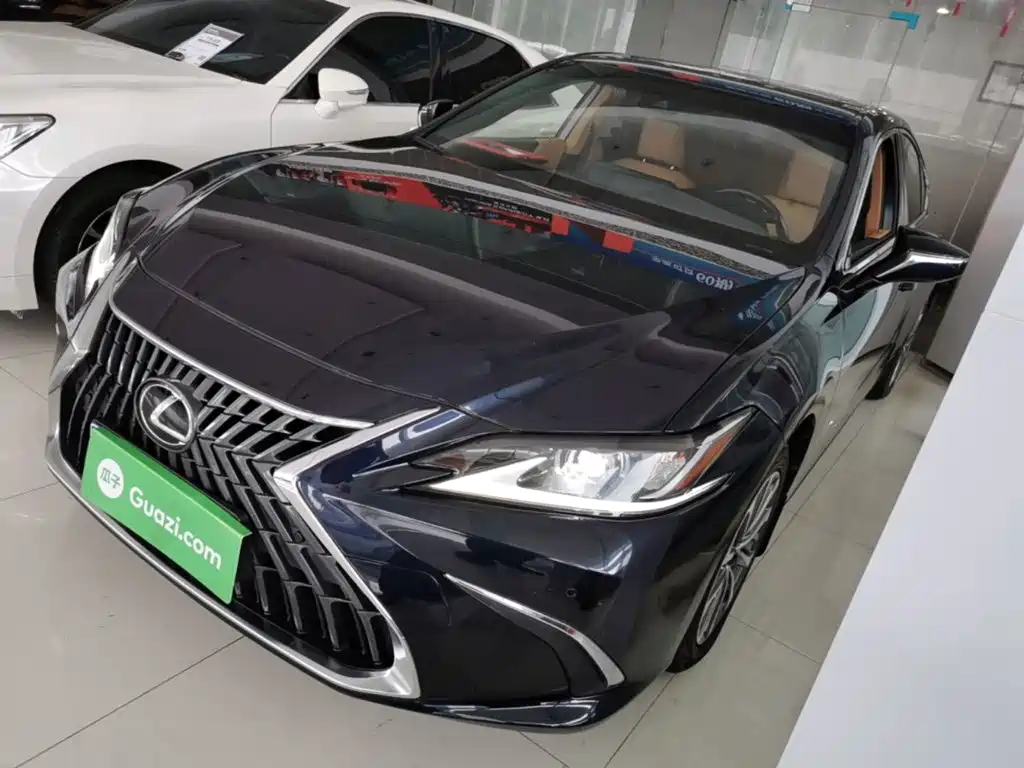 Lexus ES — миниатюра 2