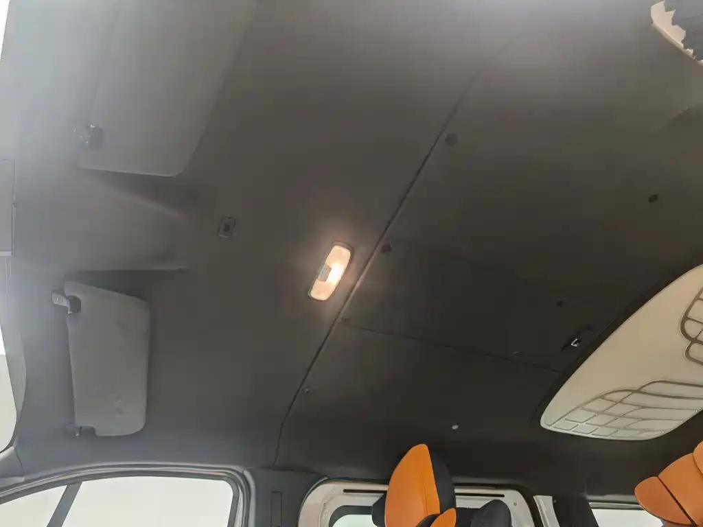 Ford Transit — миниатюра 14