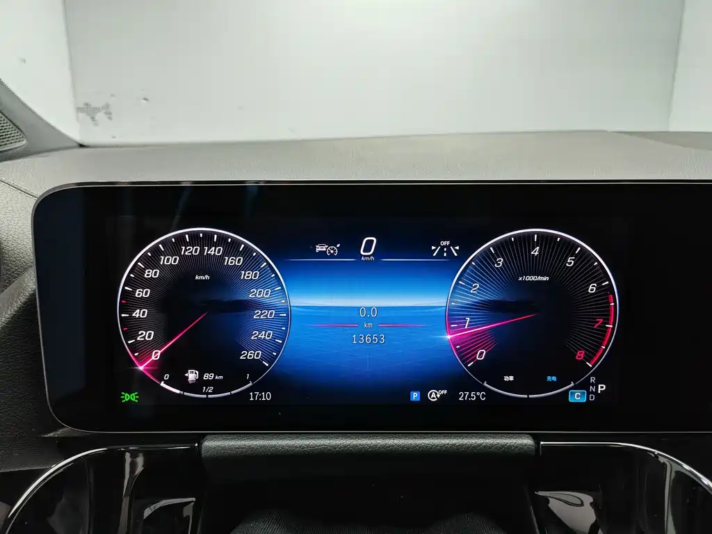 Mercedes-Benz GLA — миниатюра 8