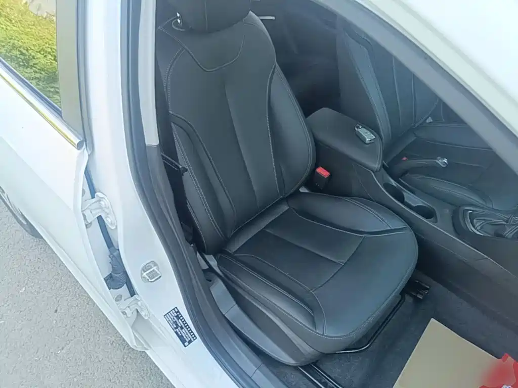 Buick Excelle — миниатюра 25