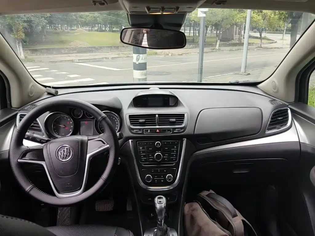Buick Encore — миниатюра 10