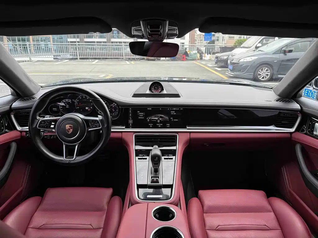 Porsche Panamera — миниатюра 6