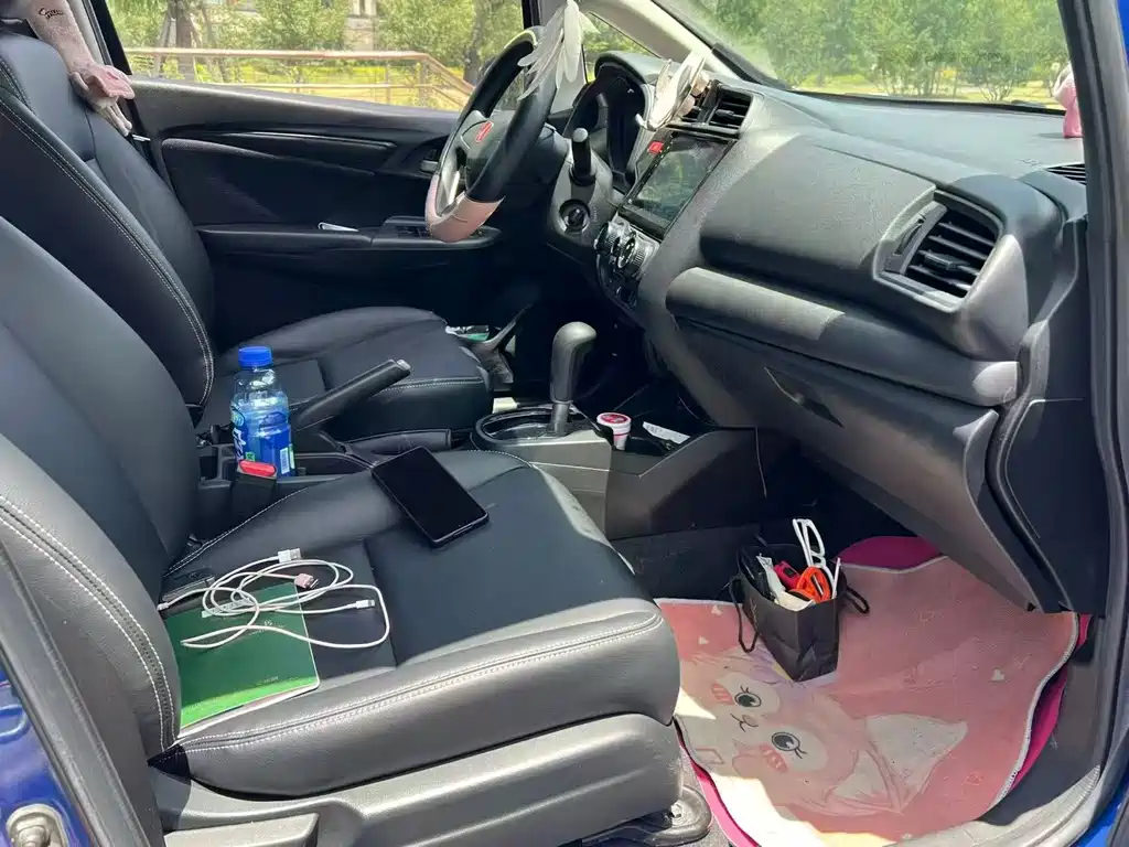 Honda Fit — миниатюра 6